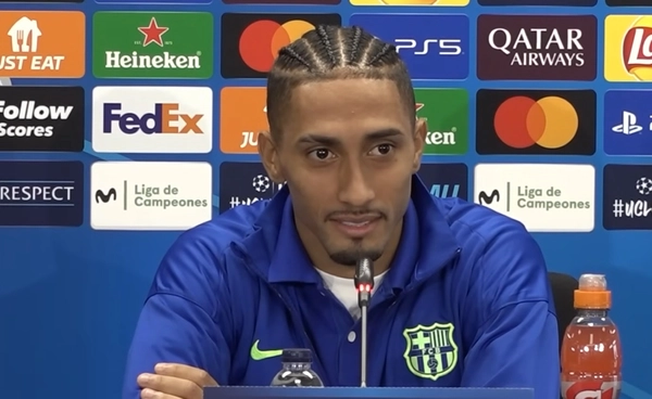 ราฟินญ่า รับเกือบย้ายไปซาอุฯ   แต่สุดท้ายเลือกอยู่ต่อเพราะ ฟลิค