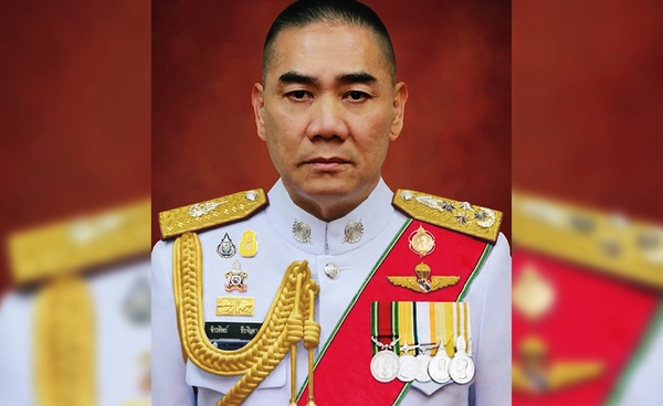 พล.ต.อ.จักรทิพย์ พ้นตำแหน่งนายตำรวจราชองครักษ์พิเศษ