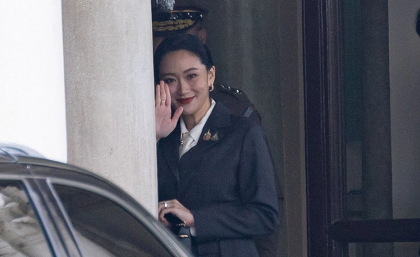 “แพทองธาร” เข้าทำเนียบรัฐบาล รอฟังคำวินิจฉัยศาลรัฐธรรมนูญคดีคลิปเสียง 