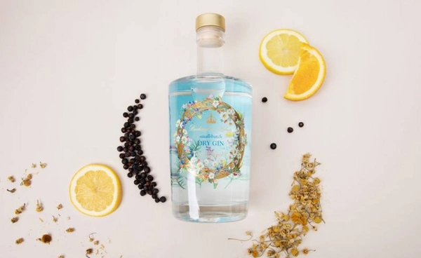 โลกร้อนเปลี่ยนรสจิน?  นักวิจัยเตือน ลูกจูนิเปอร์ อาจไม่หอมเหมือนเดิมแล้ว