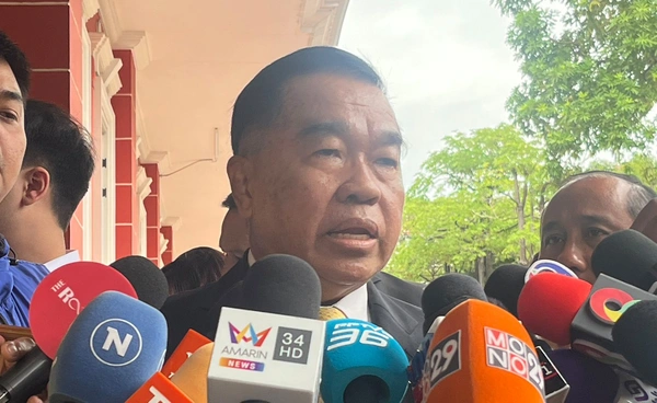 รมช.กลาโหม เผยกองทัพเตรียมพาฑูตทหารลงพื้นที่ชายแดน มองไทยไม่เสียเปรียบเวทีโลก