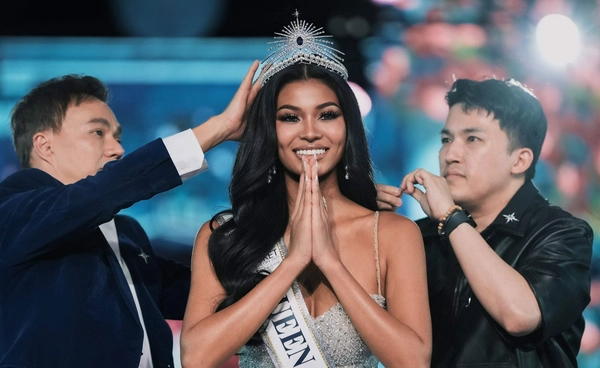 ฮือฮา! เดล นฤมล พลิกแซง วีนา ปวีนา คว้ามง Queen of Phuket 2025