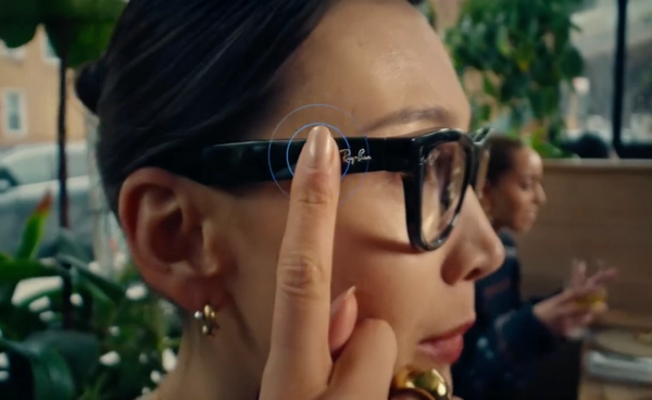 “Meta” อัปเดต “แว่นตา AI” ฟังเสียงคู่สนทนาชัดขึ้น พร้อมเล่นเพลงจาก “Spotify”