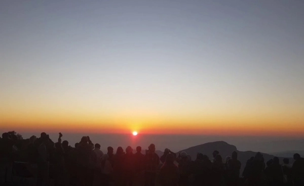 หนาวสะใจ “ดอยอินทนนท์” เช้านี้อุณหภูมิ 3 องศาฯ