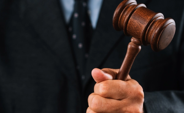 อ่านเกมนิรโทษกรรม 4 ฉบับ ผ่านร่องรอยอดีตและขีดเส้นอนาคตการเมืองไทย