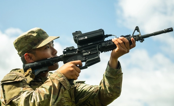 นาวิกอเมริกาซื้อกล้องเล็งปืนพลัง AI ของอิสราเอล ช่วยหา-เล็ง-ล็อกเป้า ได้ทั้งคนทั้งโดรน !