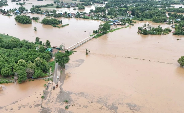 พายุคาจิกิ - หนองฟ้าถล่ม! ยังประสบอุทกภัย 9 จังหวัด กระทบกว่า 38,000 ครัวเรือน