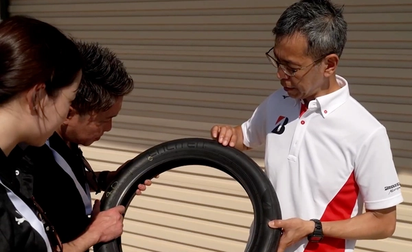 “Bridgestone” พัฒนา “ยางรถยนต์รุ่นใหม่” ทดสอบในสนามแข่งรถพลังแสงอาทิตย์ 