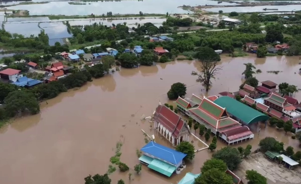 น้ำท่วม “อยุธยา”   ขยายวงกว้าง 11 อำเภอ