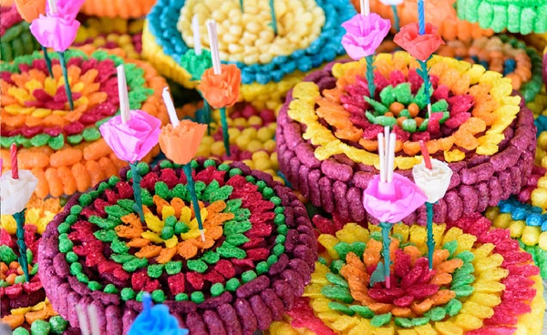 ลอยกระทงปีนี้ ชวนงด “กระทงขนมปัง” กทม.ชี้น้ำเน่าแถมทำลายสิ่งแวดล้อม