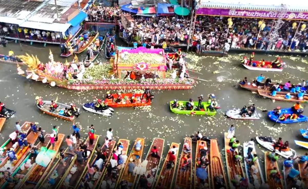 สุดยิ่งใหญ่ประเพณีรับบัว บางพลี