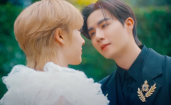 #ฟ้าที่เคียงเธอbyซีนุนิว เพลงใหม่จาก "ซี-นุนิว" ฮอตแรงขึ้นอันดับ 1