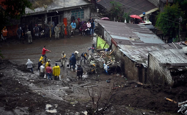 ยอดผู้เสียชีวิตจากพายุถล่มเม็กซิโก เพิ่มขึ้นเป็นอย่างน้อย 41 ราย