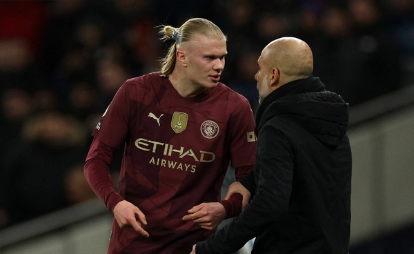 ประวัติ เออร์ลิง ฮาลันด์ : เครื่องจักรถล่มประตูแห่งยุค!