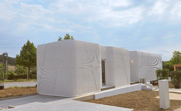 ก่อสร้างยุคใหม่! บ้านจากเครื่องพิมพ์ 3 มิติ เสร็จไวใช้งานจริงที่ประเทศลักเซมเบิร์ก