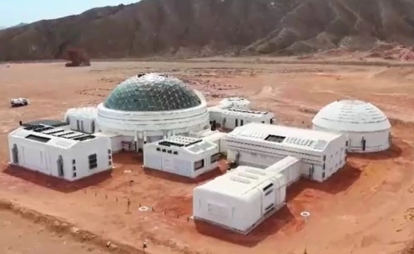 จีนเปิดเที่ยวดาวอังคารกลางทะเลทรายโกบี 