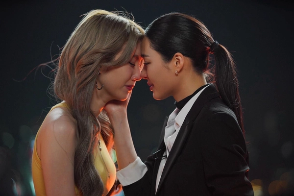 “หลิง – ออม” สานต่อความฟิน “เพียงเธอ Only You The Series” เปิดตำนานรักพร้อมกัน 18 ก.ค. นี้