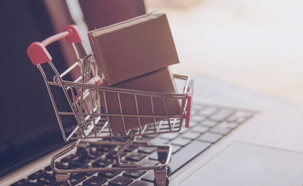 “แพลตฟอร์มซื้อ-ขายออนไลน์” สร้างโอกาสให้คนตัวเล็ก แนวโน้มปี 69 มีมูลค่าเพิ่มขึ้น