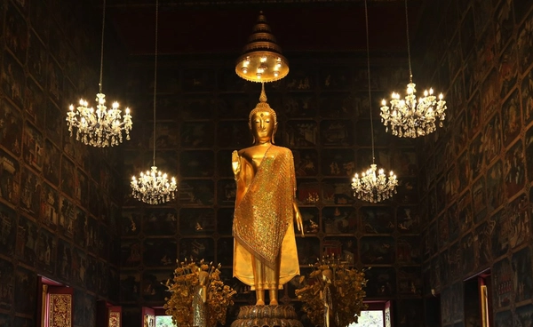 วัดเครือวัลย์วรวิหาร พระอารามหลวงโบราณคู่บางกอกใหญ่