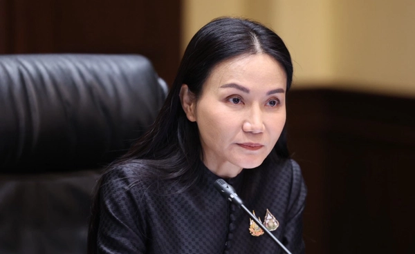 รมว.ศธ. ระดมทุกวิทยาลัยลงพื้นที่ช่วยน้ำท่วมใต้-อพยพ-แจกอาหารน้ำ-เปิดศูนย์พักพิง 