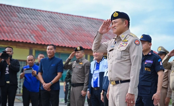 นายกฯ มอบนโยบาย ชรบ. 7 จังหวัดชายแดน ย้ำไม่ประมาท-ต้องมีความพร้อม