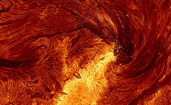 "กล้องโทรทรรศน์สุริยะ DKIST"  เผยภาพโครงสร้างโคโรนาเล็กที่สุดบนดวงอาทิตย์