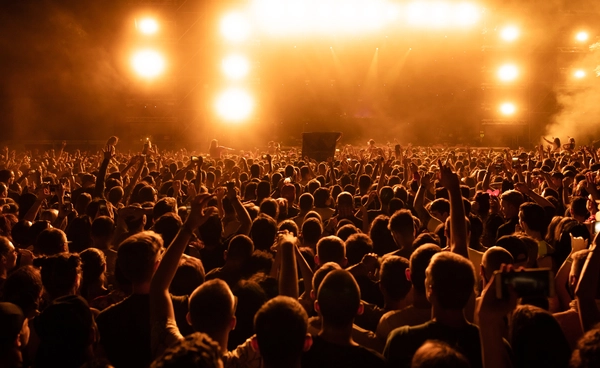 หรือ K-POP เสื่อมมนต์ขลัง? ศิลปินเกาหลี ยกเลิกคอนเสิร์ตในไทยรัวๆ 