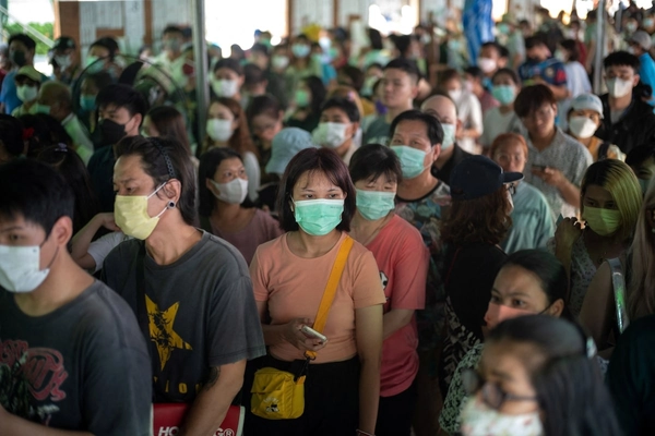 โควิดระลอกใหม่พุ่ง!  ผู้ป่วยล้นโรงพยาบาล  สายพันธุ์ XEC ระบาดหนัก