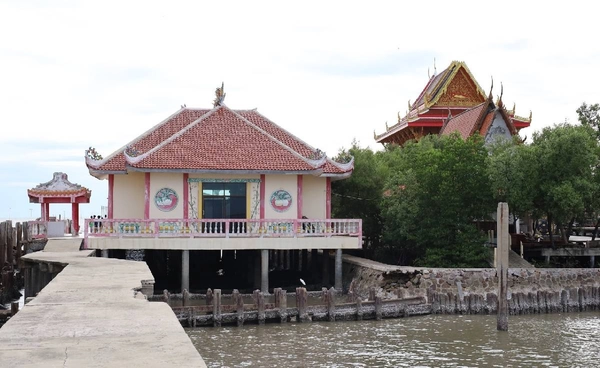 น้ำทะเลกลืนวัด! “วัดขุนสมุทรจีน” รอวันจมหาย จาก 76 ไร่เหลือ 5 ไร่สุดท้าย