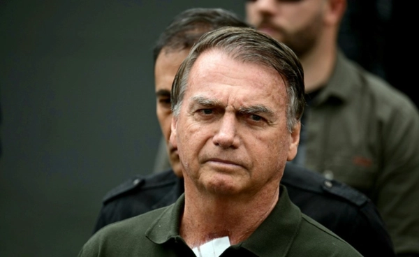 จับ "ฌาอีร์ โบลโซนาโร" อดีตผู้นำบราซิล หวั่นหลบหนี 