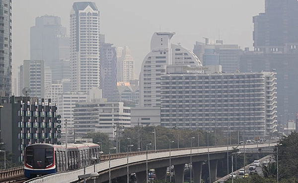 ฝุ่นพิษกระจาย 37 จังหวัด อันตรายระดับสีแดง “กทม.” ครองแชมป์ 