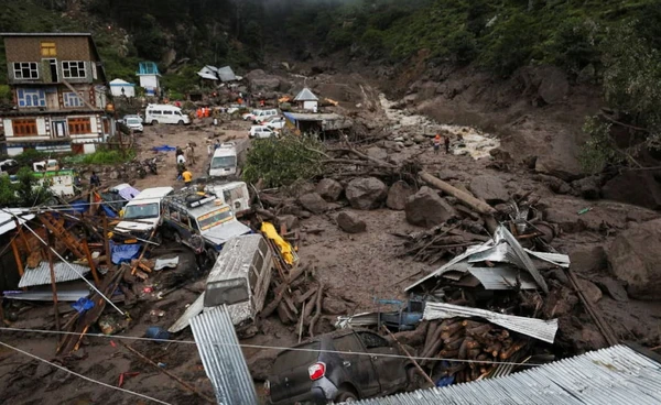 ฝนมรสุมถล่มปากีสถาน เจอทั้งน้ำท่วม-ดินถล่ม วันเดียวเสียชีวิตเกือบ 200 คน