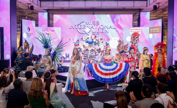สาวงาม MIQ 2025 จาก 23 ประเทศ ร่วมประชันอัตลักษณ์ชุดประจำชาติสุดอลังการ