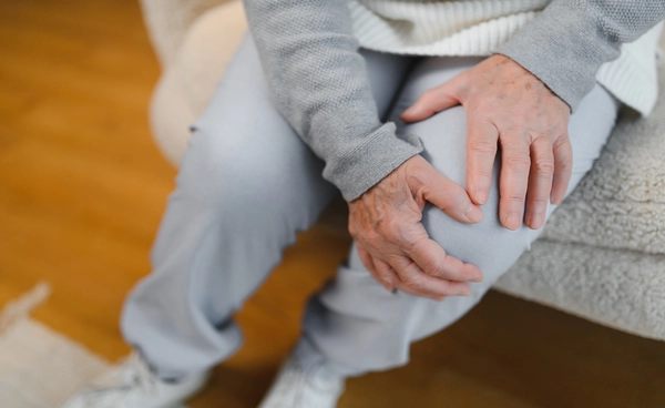 แพทย์เตือนวัย 40 ต้องระวัง! "โรคข้อเข่าเสื่อม" รักษาได้ด้วยเทคโลยีใหม่ ที่ช่วยให้ผลลัพธ์ดีขึ้น