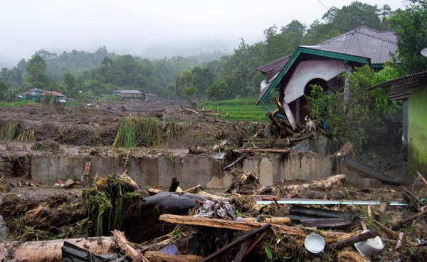 “อินโดนีเซีย” เสี่ยงภัยรอบด้าน  ภัยธรรมชาติรุนแรง  คาดการณ์ฤดูกาลไม่ได้อีกต่อไป
