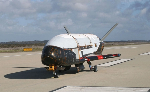 ทรัมป์ผลักดันร่างกฎหมาย "One Big Beautiful Bill" ทุ่ม 3 หมื่นล้าน สนับสนุนเครื่องบินอวกาศลับ X-37B