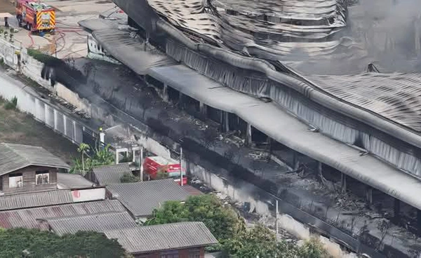 ไฟไหม้ย่านลาดกระบัง ล่าสุด กทม. แจ้งข่าว เพลิงสงบแล้ว!