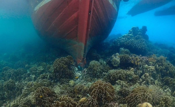 ปฏิบัติการกู้ซากเรือเมียนมาชนแนวปะการังสำเร็จ แม้เสียหายหนักแต่จะเร่งฟื้นฟู