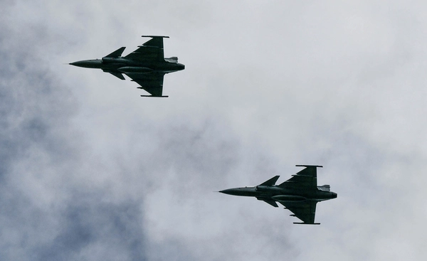 กองทัพอากาศ ส่ง F-16 และ  กริพเพน สกัดอาวุธวิถีโค้งวิถีโค้งกัมพูชา 