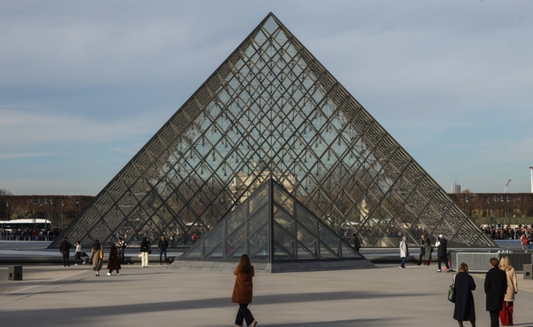 พิพิธภัณฑ์ลูฟวร์ เตรียมขึ้นค่าตั๋ว 45% พลเมืองส่วนใหญ่นอกยุโรป 