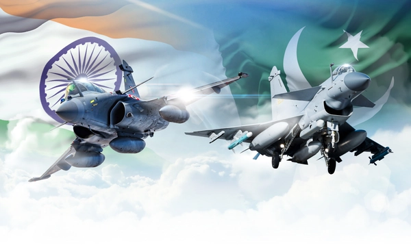 Rafale vs J-10C เปรียบเทียบศึกเครื่องบินขับไล่แห่งเอเชียใต้ อินเดียปะทะปากีสถาน