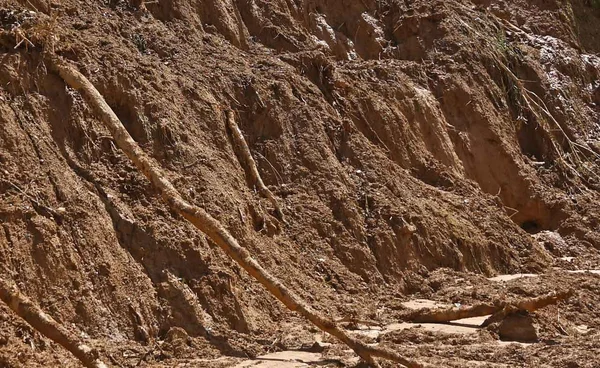 เตือน 13 จังหวัดภาคใต้เฝ้าระวังแผ่นดินถล่ม-น้ำป่าไหลหลาก ตั้งแต่วันนี้ ถึง 21 พ.ย. 2568