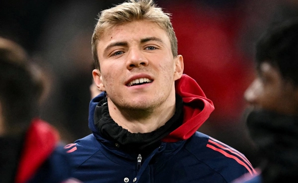 วิเอรี่ มอง ฮอยลุนด์ 1 ใน 5 กองหน้าดีสุดในโลก