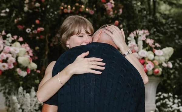 เส้นทางรักของ เทย์เลอร์ สวิฟต์ และ ทราวิส เคลซี่ ที่ทั่วโลกจับตามอง