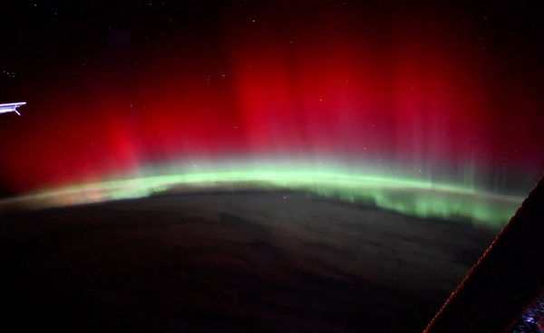 พายุสุริยะระดับ G2-G3 ทำให้เกิดแสงเหนือส่องสว่างเหนือ 18 รัฐ ในช่วงวันแรงงานของสหรัฐฯ