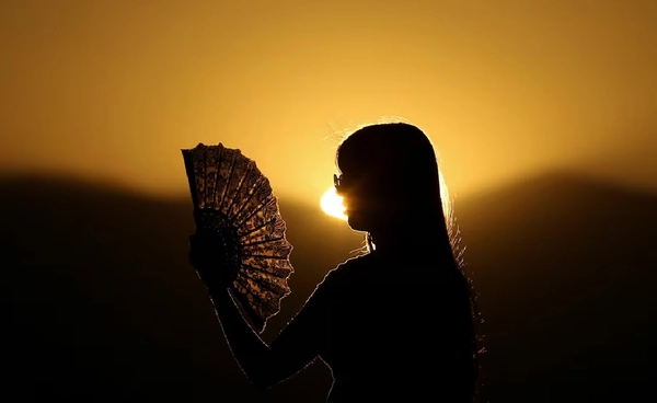 หนีร้อนผิดที่! นอร์ดิกร้อนทะลุ 30°C คลื่นความร้อนแรงสุดในศตวรรษ