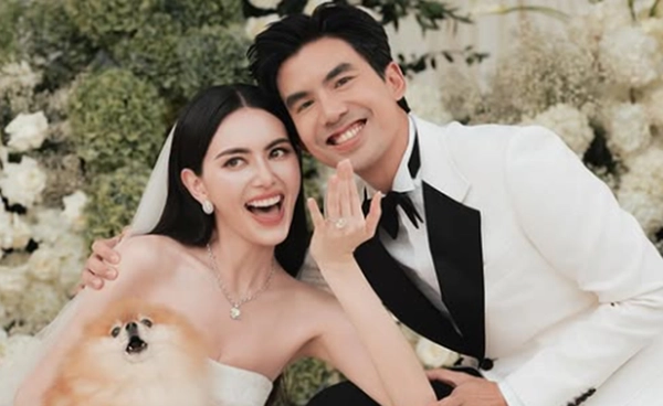 เส้นทางรัก 7 ปี  "ใหม่ ดาวิกา" และ "เต๋อ ฉันทวิชช์"  พิสูจน์ "อาถรรพ์ 7 ปี" เป็นแค่เรื่องเล่า