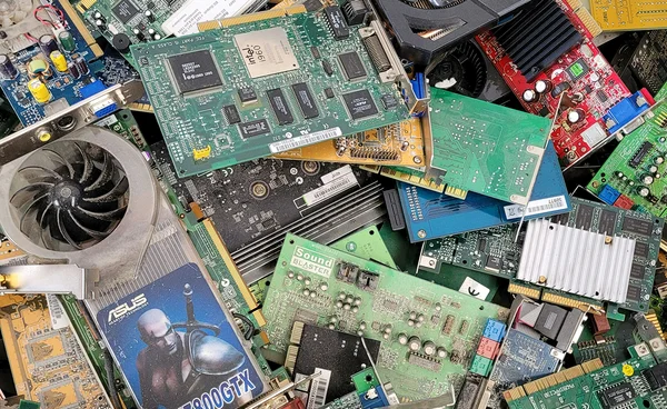 พบวิธีรีไซเคิลแร่หายาก "rare earth" จากขยะอิเล็กทรอนิกส์ ลดการทำเหมือง