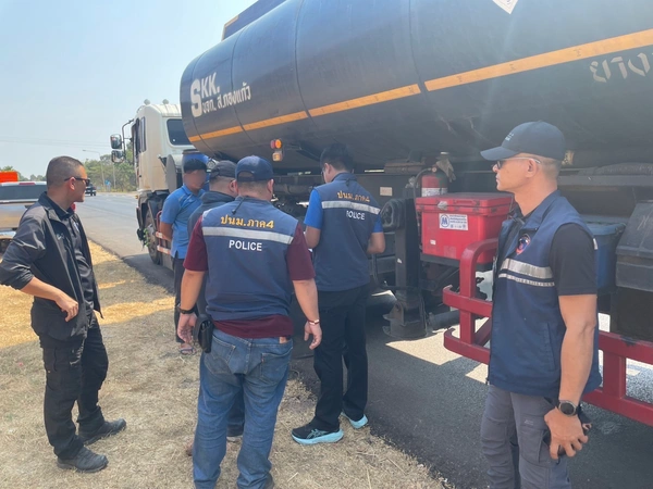 ตร. เผย ปราบน้ำมันเถื่อน 4 เดือน ยึดได้กว่า 8 แสนลิตร จับกุมแล้ว 393 คดี  