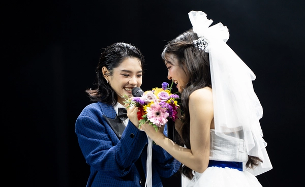 “BNK48” รุ่นที่ 3 ส่ง “ป๊อปเป้อ” จบการศึกษา “เฌอปราง” โผล่เซอร์ไพรส์ธีมงานแต่ง ทำชีวิตแฟนคลับคอมพลีท